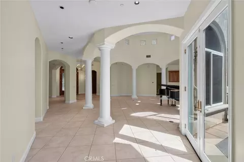 Entry Way - 2286 Decade Ct, Riverside, CA 92506 photo 4 of 7