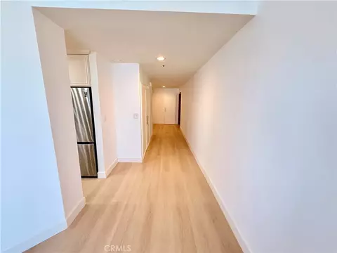 Entry Way - 1310 E Ocean #407, Long Beach, CA 90802 photo 4 of 6