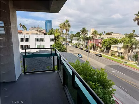 Exterior - 1310 E Ocean #407, Long Beach, CA 90802 photo 2 of 4