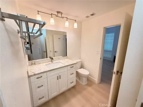 Bath - 1310 E Ocean #407, Long Beach, CA 90802 photo 2 of 5