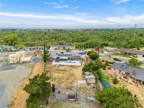 View/Area - 3998 Bluff, Norco, CA 92860 photo 4 of 12