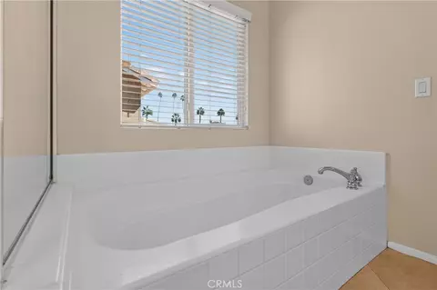 Bath - 11123 Violet Ct, Riverside, CA 92503 photo 5 of 5