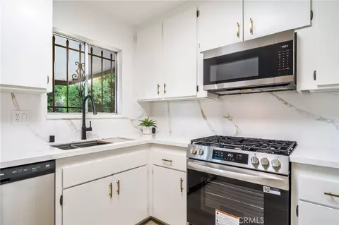 Kitchen - 212 N Acacia Ave, Rialto, CA 92376 photo 2 of 2