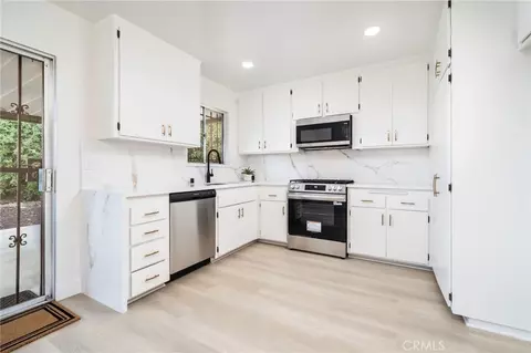 Kitchen - 212 N Acacia Ave, Rialto, CA 92376 photo 1 of 2