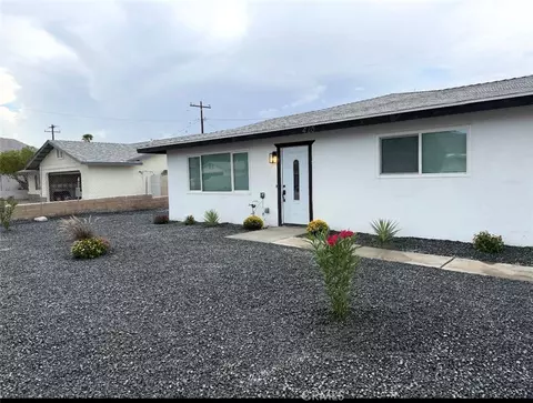 426 W Avenida Cerca, Palm Springs, CA 92262