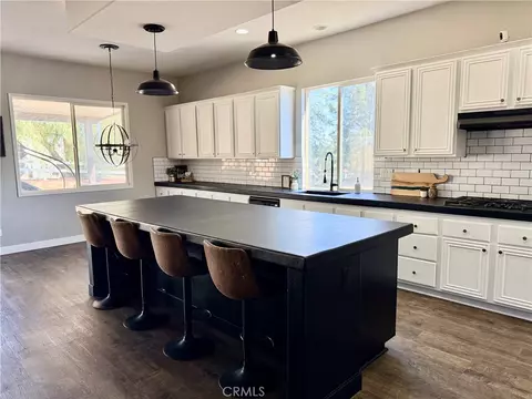 Kitchen - 18662 Hawkhill, Perris, CA 92570 photo 1 of 6