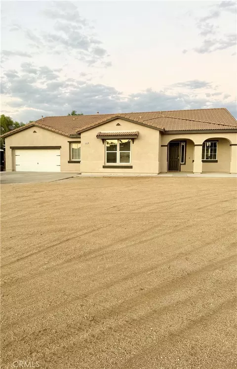 Exterior - 18662 Hawkhill, Perris, CA 92570 photo 2 of 10