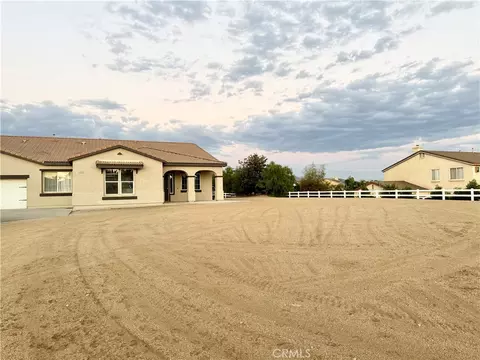 Exterior - 18662 Hawkhill, Perris, CA 92570 photo 3 of 10