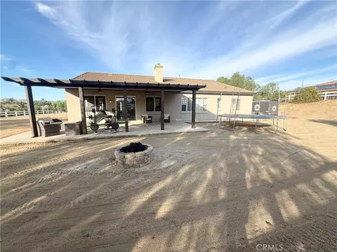 Exterior - 18662 Hawkhill, Perris, CA 92570 photo 7 of 10