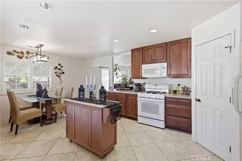 Kitchen - 3469 Tipperary, Riverside, CA 92506 photo 5 of 5