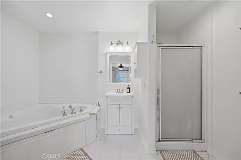 Bath - 2575 Hillside Ave, Norco, CA 92860 photo 2 of 4