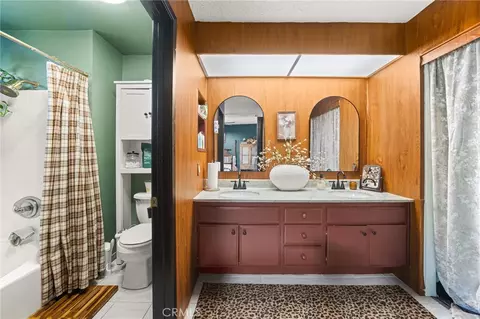 Bath - 1524 Clay, Redlands, CA 92374 photo 2 of 4