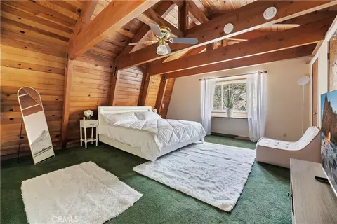 Bedroom - 32799 Badger Ln, Running Springs, CA 92382 photo 3 of 6