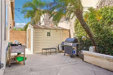 Exterior - 1027 Kemp Dr, Placentia, CA 92870 photo 4 of 8
