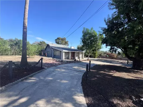 724 Stephens Ave, Fullerton, CA 92833 photo 2