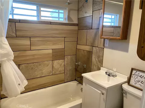 Bath - 82414 32rd St, Trona, CA 93562 photo 2 of 2