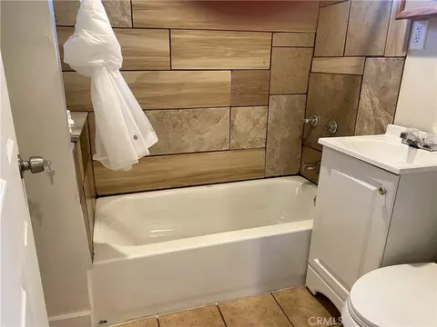 Bath - 82414 32rd St, Trona, CA 93562 photo 1 of 2