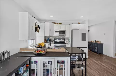 Kitchen - 9525 Cabrillo Dr, Riverside, CA 92503 photo 1 of 3