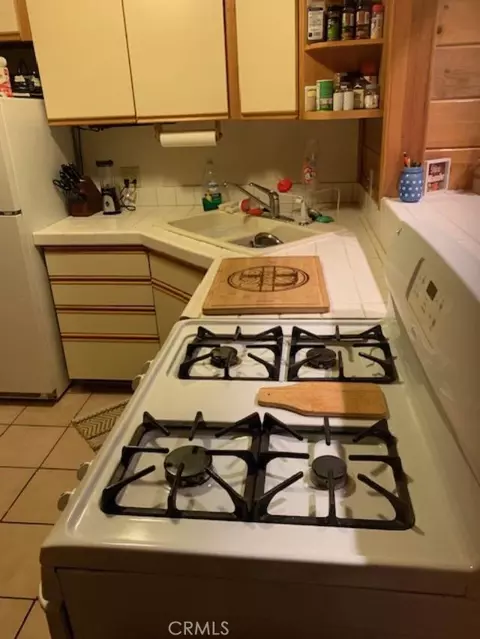 Kitchen - 1105 W Rainbow Blvd, Big Bear City, CA 92314 photo 1 of 1