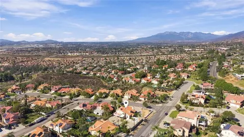 View/Area - 6917 Roddick, Highland, CA 92346 photo 9 of 10