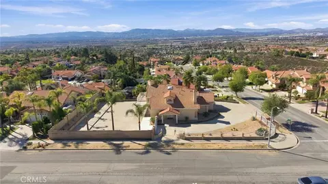 View/Area - 6917 Roddick, Highland, CA 92346 photo 4 of 10