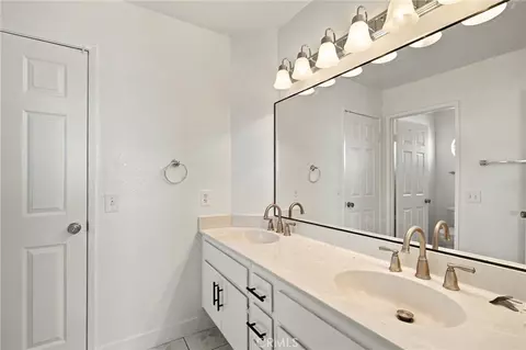 Bath - 6917 Roddick, Highland, CA 92346 photo 5 of 8