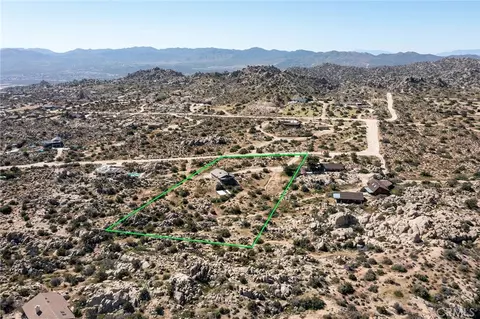 View/Area - 5550 Carlsbad Ave, Yucca Valley, CA 92284 photo 1 of 2
