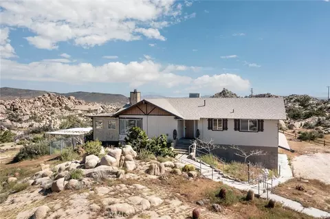 Exterior - 5550 Carlsbad Ave, Yucca Valley, CA 92284 photo 1 of 17