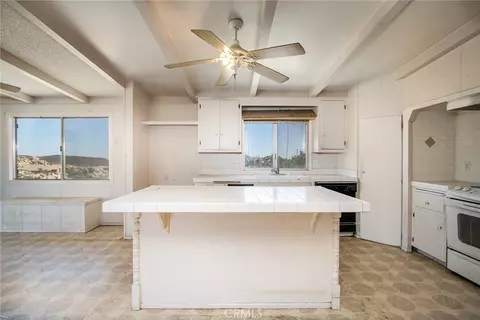 Kitchen - 5550 Carlsbad Ave, Yucca Valley, CA 92284 photo 1 of 3
