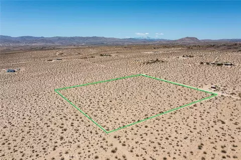 1851 Sunever Rd, Joshua Tree, CA 92252