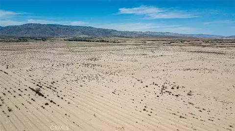 605 Indian Trl, Twentynine Palms, CA 92277