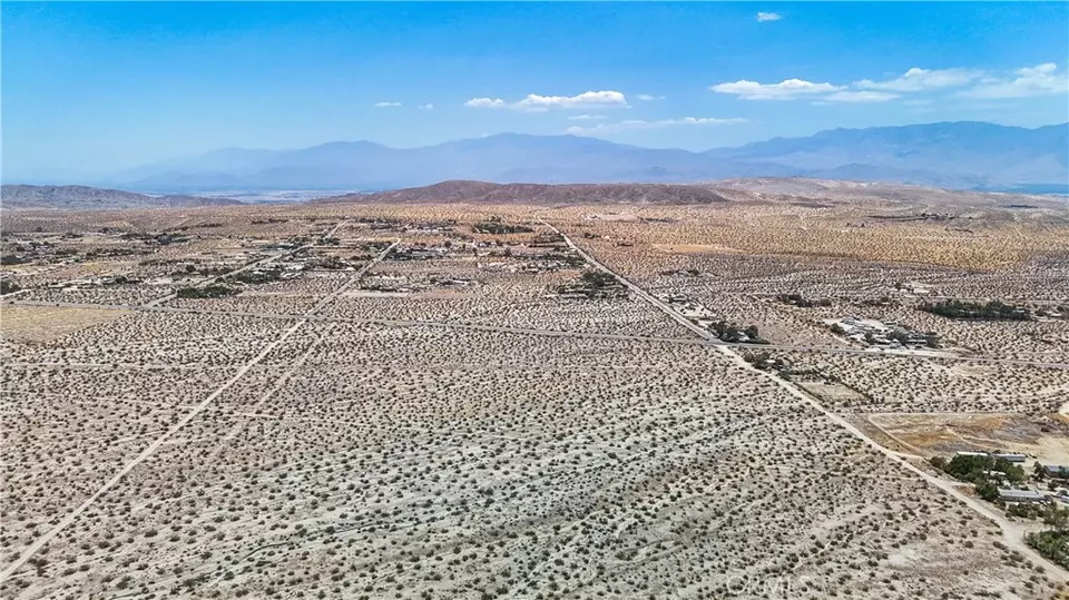  60 Dillon Rd, Sky Valley, CA 92241 photo 12