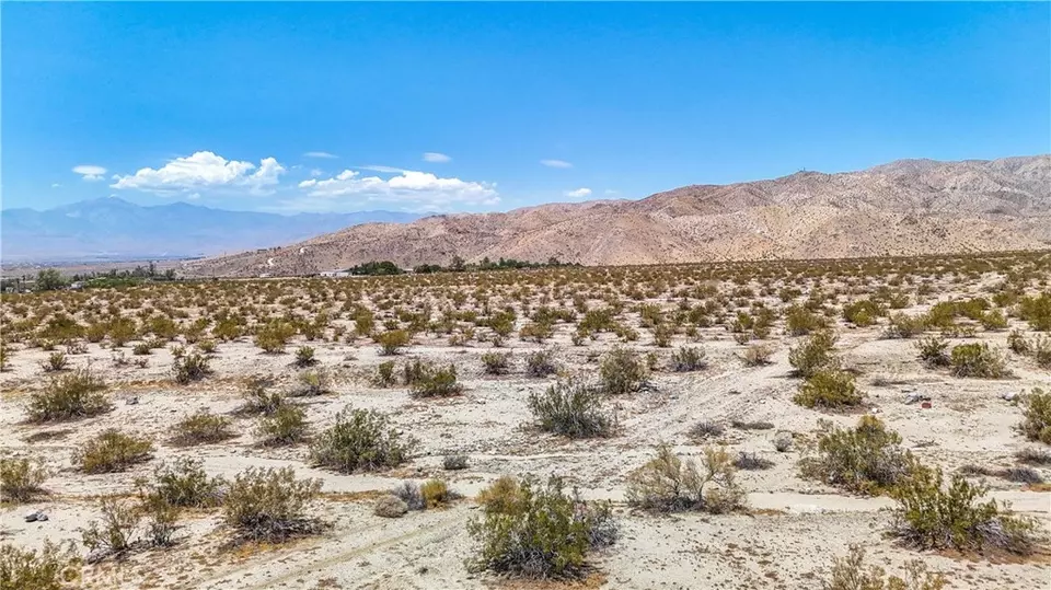  60 Dillon Rd, Sky Valley, CA 92241 photo 17