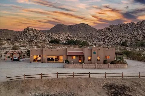 Exterior - 7030 Mile Square Rd, Joshua Tree, CA 92252 photo 6 of 14