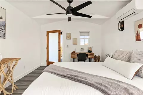 Bedroom - 7030 Mile Square Rd, Joshua Tree, CA 92252 photo 16 of 16