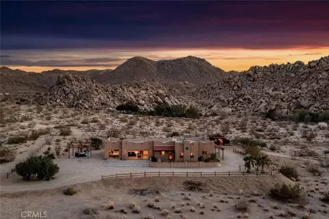 7030 Mile Square Rd, Joshua Tree, CA 92252