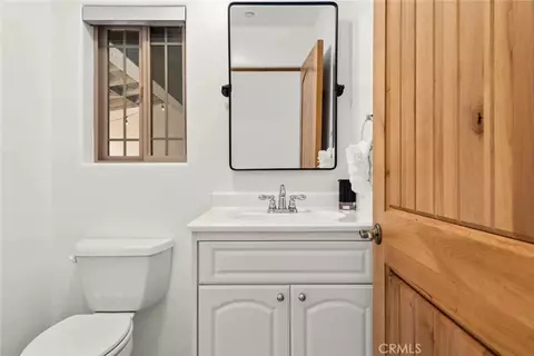 Bath - 7030 Mile Square Rd, Joshua Tree, CA 92252 photo 5 of 6
