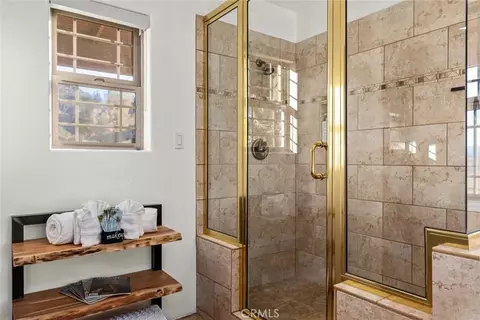Bath - 7030 Mile Square Rd, Joshua Tree, CA 92252 photo 3 of 6
