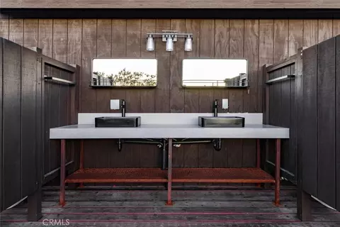 Bath - 7030 Mile Square Rd, Joshua Tree, CA 92252 photo 6 of 6