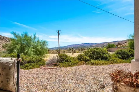 Exterior - 7495 Canyon Dr, Yucca Valley, CA 92284 photo 9 of 11