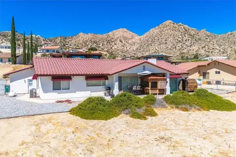 Exterior - 7495 Canyon Dr, Yucca Valley, CA 92284 photo 10 of 11