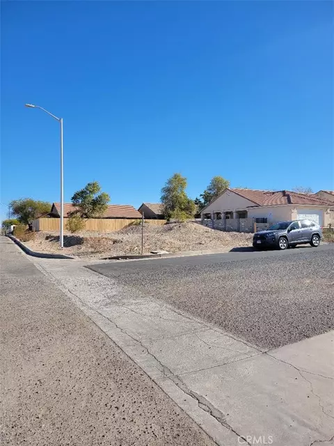 2207 Casa Loma St, Needles, CA 92363