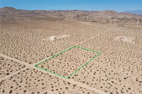 7200 Sun View Ave, Joshua Tree, CA 92252