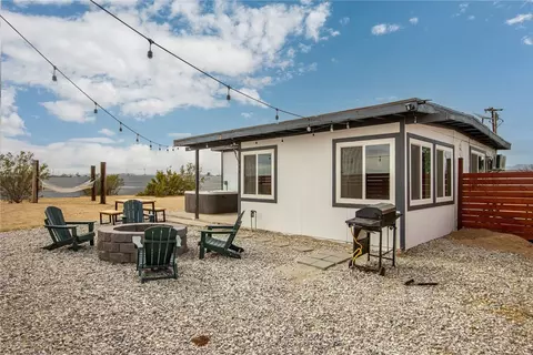 Exterior - 877 Phillips Rd, Landers, CA 92285 photo 4 of 5