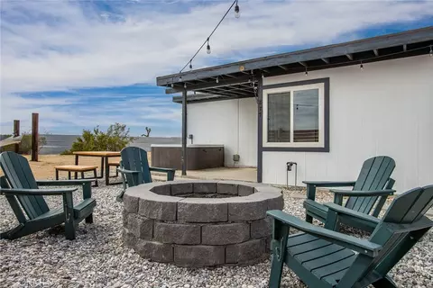 Exterior - 877 Phillips Rd, Landers, CA 92285 photo 1 of 5
