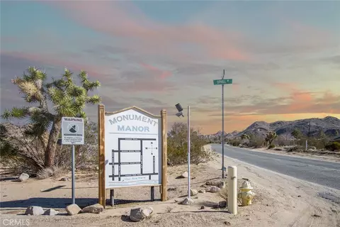 8776 Uphill Rd, Joshua Tree, CA 92252