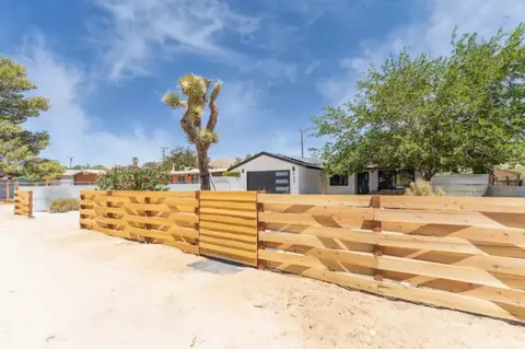 Exterior - 61938 Oleander Dr, Joshua Tree, CA 92252 photo 6 of 7