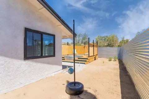 Exterior - 61938 Oleander Dr, Joshua Tree, CA 92252 photo 4 of 7