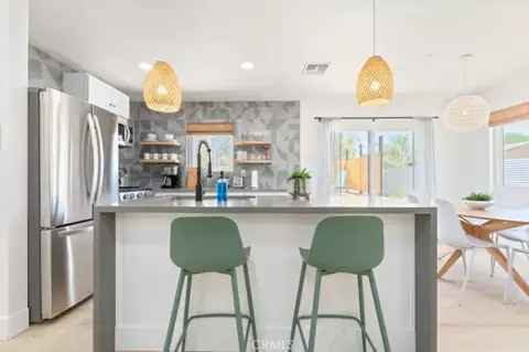 Kitchen - 61938 Oleander Dr, Joshua Tree, CA 92252 photo 3 of 4