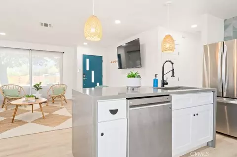 Kitchen - 61938 Oleander Dr, Joshua Tree, CA 92252 photo 4 of 4